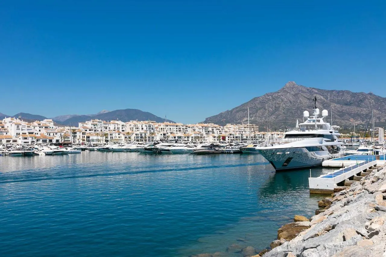 Puerto Banus, Marina Banus, 2Br, 2Bth, Pool, Parking, Marbella, 1J Apartment