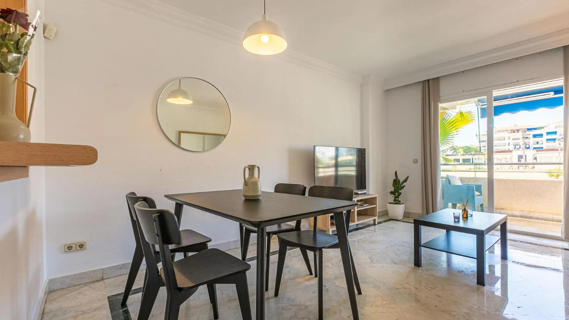 Puerto Banus, Marina Banus, 2Br, 2Bth, Pool, Parking, Marbella, 1J Apartment 0*, Marbella Spain