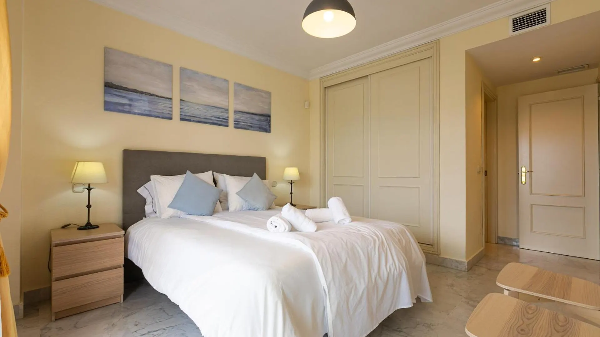 Puerto Banus, Marina Banus, 2Br, 2Bth, Pool, Parking, Marbella, 1J Apartment Spain